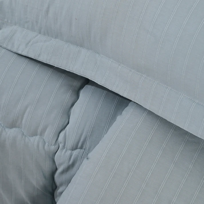 Linea Duvet Image 6